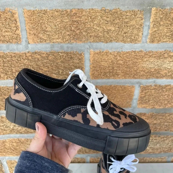 GOOD NEWS
Softball 2 Low Top Sneakers In Animal 8 - Picture 4 of 12